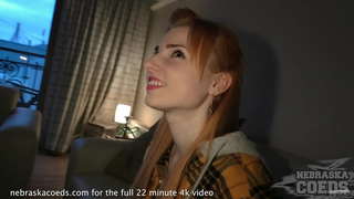 Zupełnie nowa ruda dziewczyna ricky po raz pierwszy zdjęła wideo szczera masturbacja zbliżenia