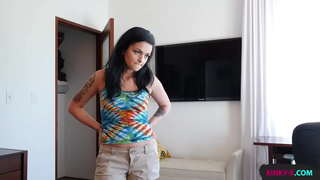 ���ా గర్ల్ కేవలం won ' t quit hitting on me until I put her on her ఫోర్లు మరియు వెళ్ళిపో అని గట్టి slurping పూకు భావప్రాప్తి - కైలీ Foxxx