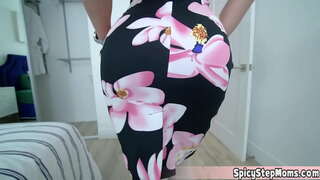 Llysfam wedi rhai problemau Hi yn nymphomaniac a hi a allwch roi'r gorau iddi