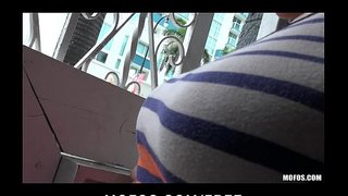 Big-tit brunette girlfriend Sabrina Taylor a &#039; toirt mòr poblach BJ