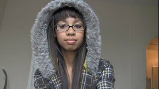 Bòidheach àisianach teen footjob