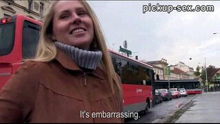 Eurobabe Zuzana yabancıyla biraz para için çarptım