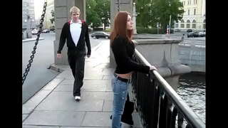 Эцэс төгсгөлгүй баяр үед биеэ