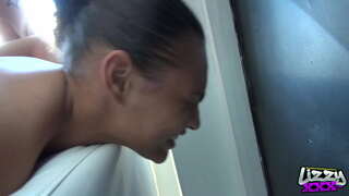 LizzyvsGutterbrain-Prikolica-lizzyxxx