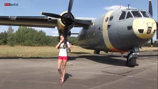 Eroberlin lunika Monika Benz Komhlaba Ulawulo kwi isijamani Airport