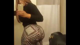 תחת גדול מוחא כפיים 27