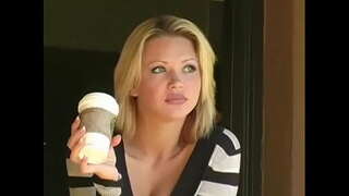 Светлана Һығылмалы Блондинка