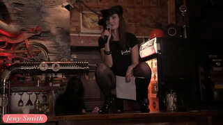 Jeny Smith offentlig nakenhet på scenen