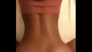 Nga ang gagmay nga mga asno apan nindot nga adunay Kiesha