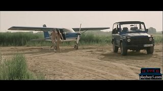 الإسبانية جبهة تحرير مورو الإسلامية فاتنة يطير مع طائرة و الملاعين