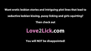 Italiano proves shes san leabhar na bàrdachd le licking her co luchd-obrach pussy