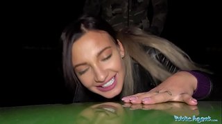 PublicAgent මං කැතයි busty hottie එළිමහන් සවස blowjob හා මගුලක්ද