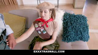 Exxxtra Beag - Daphne fucked mòr cock