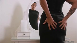 Brunette Spanish cuireadh big tits blonde Spanish hottie air Valentines Latha dachaigh agus an uair sin anal fucks i le tiugh bann air cock