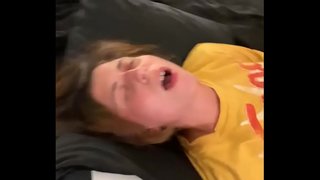 Жена је курва зајебава са два члана