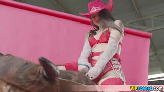 Megpróbálja kezelni a nagy kakas az ő BF