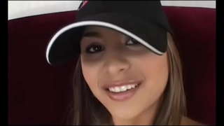 جوان زیبا سبزه, دخترک معصوم, سینه های شیب چشم Michelle Maylene بلند, از دماغ بزرگ جهان گسترده ای شناخته شده fucker مانوئل فررا